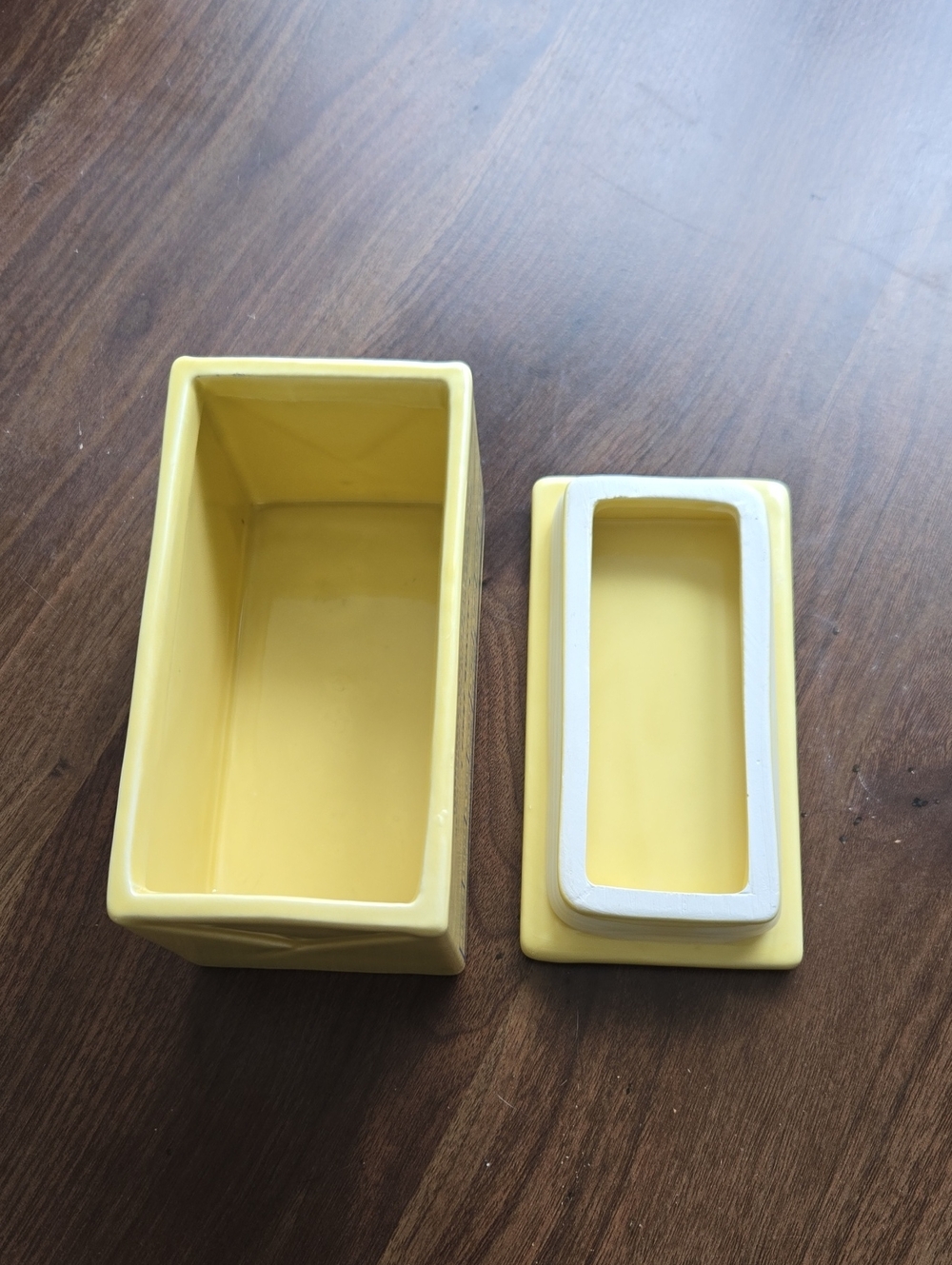 Butter Container - Picture 4 of 4